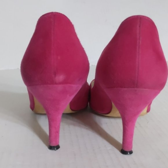 Manolo Blahnik BB 70 MM Suede Closed Toe Heels - Picture 5 of 7